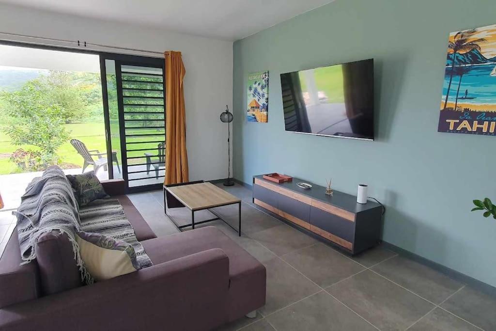 Le Fare Ape Tarua Villa Taputapuapea Exterior photo
